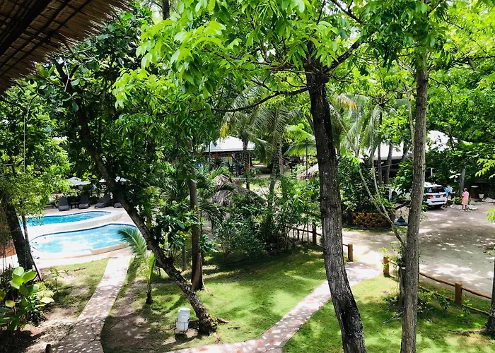 Resort Pebble 4*